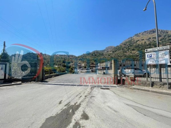 negozio in vendita a Letojanni