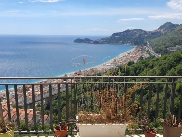 appartamento in vendita a Letojanni