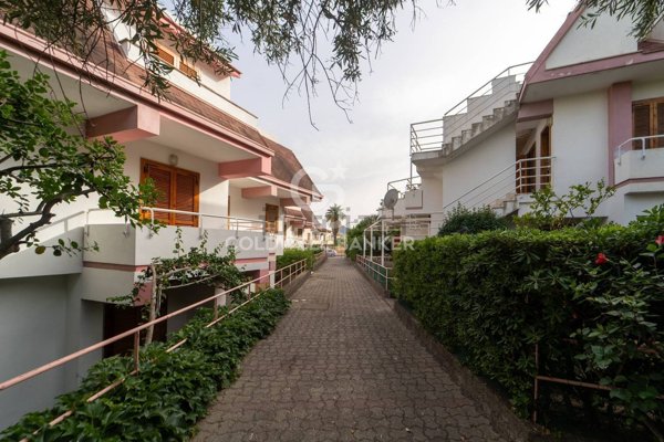 appartamento in vendita a Letojanni