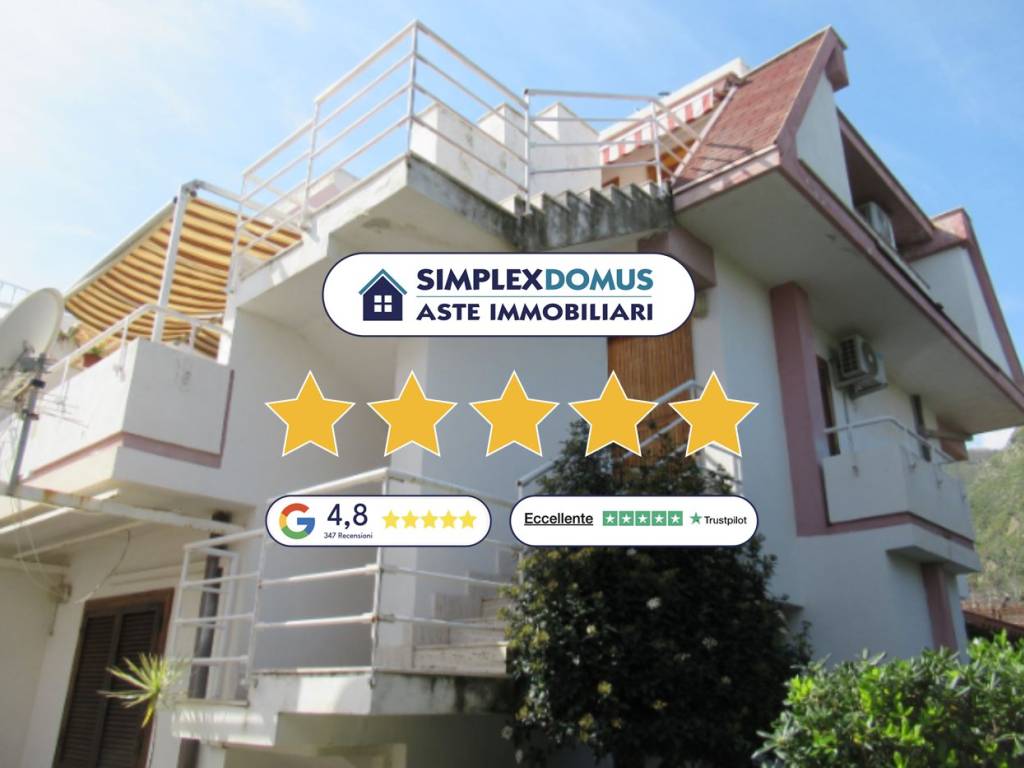 casa indipendente in vendita a Letojanni