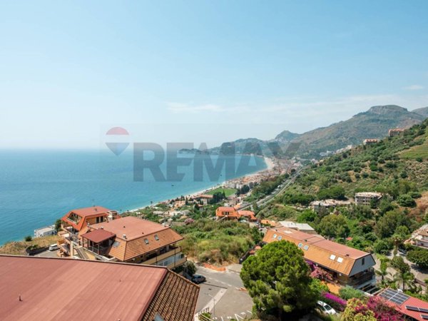 appartamento in vendita a Letojanni