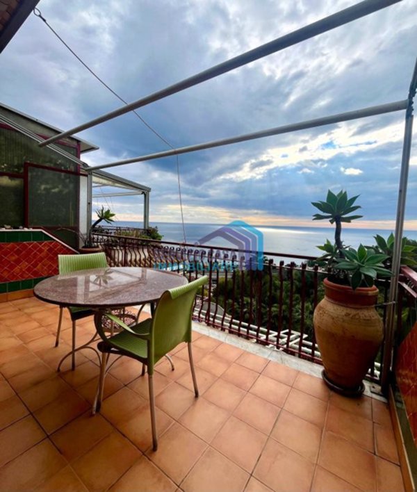 appartamento in vendita a Letojanni