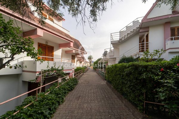 appartamento in vendita a Letojanni