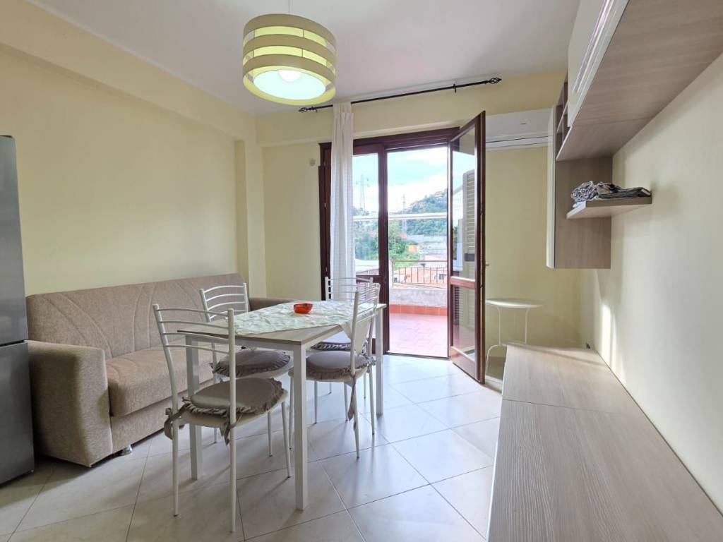 appartamento in vendita a Letojanni