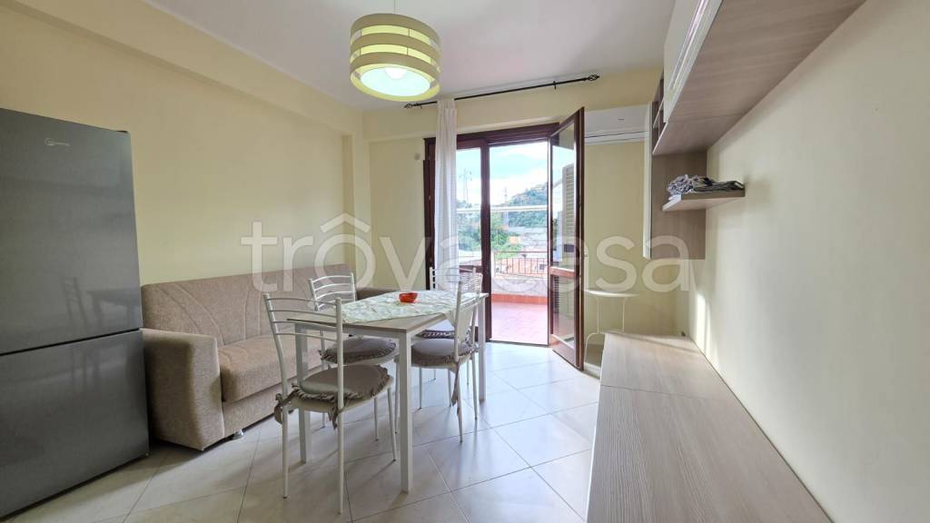 appartamento in vendita a Letojanni