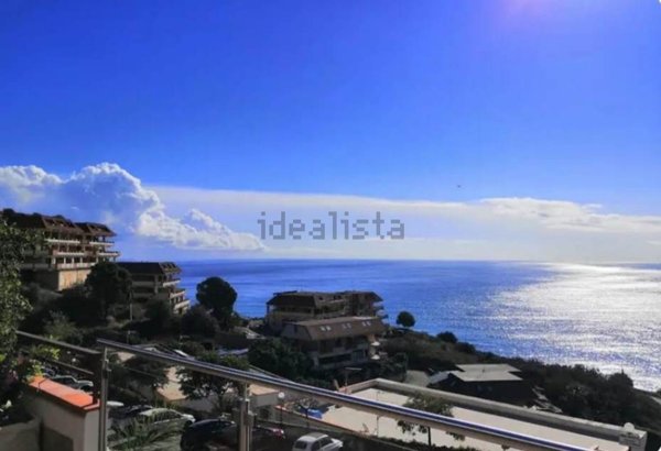 appartamento in vendita a Letojanni