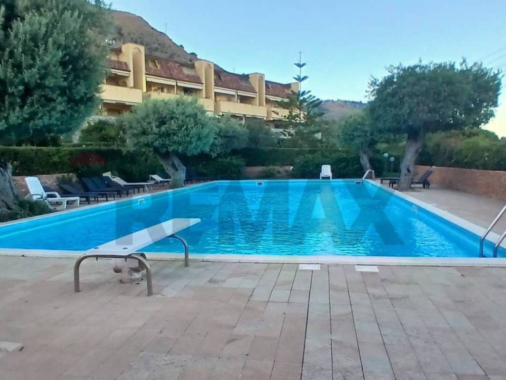 appartamento in vendita a Letojanni