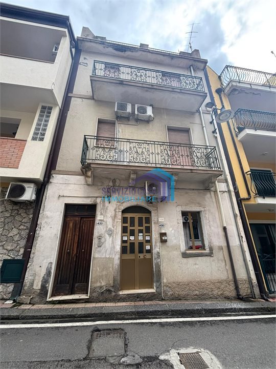 casa indipendente in vendita a Letojanni