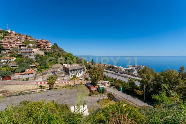 appartamento in vendita a Letojanni