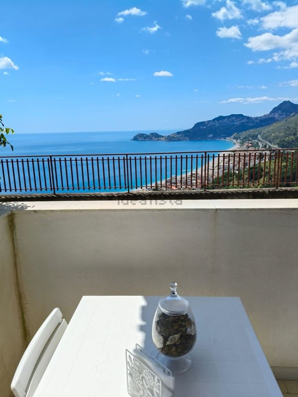 appartamento in vendita a Letojanni