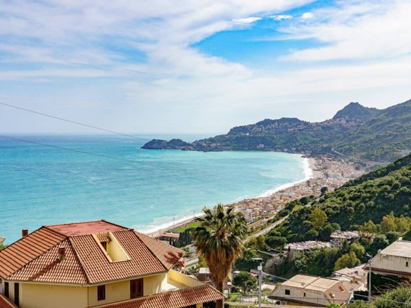 appartamento in vendita a Letojanni