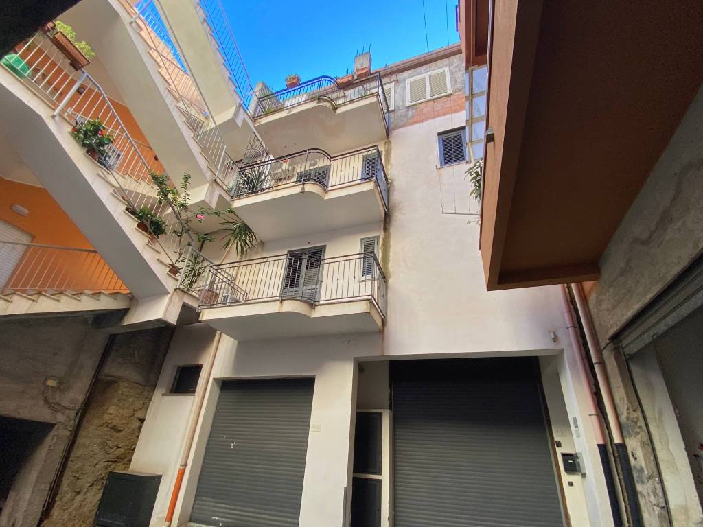 appartamento in vendita a Letojanni