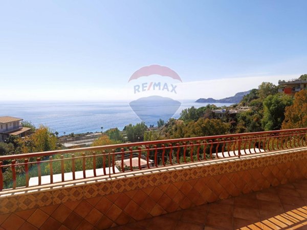 appartamento in vendita a Letojanni