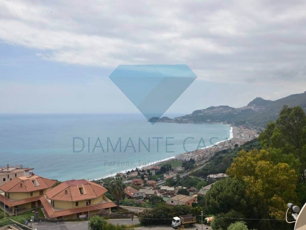 appartamento in vendita a Letojanni