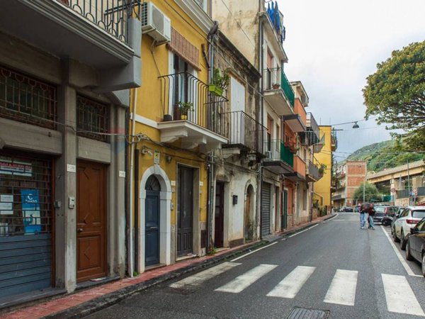 appartamento in vendita a Letojanni