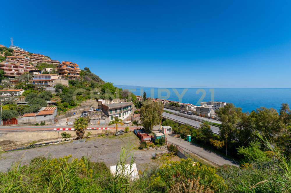 appartamento in vendita a Letojanni