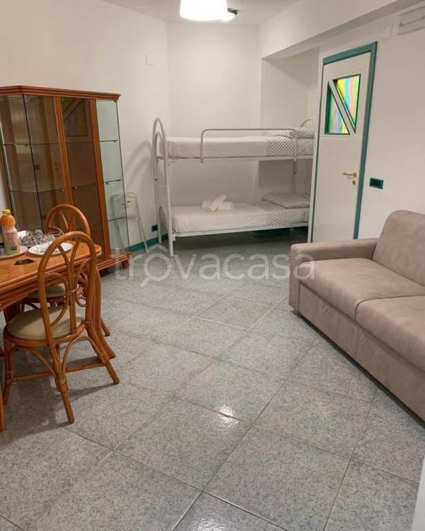 appartamento in vendita a Letojanni