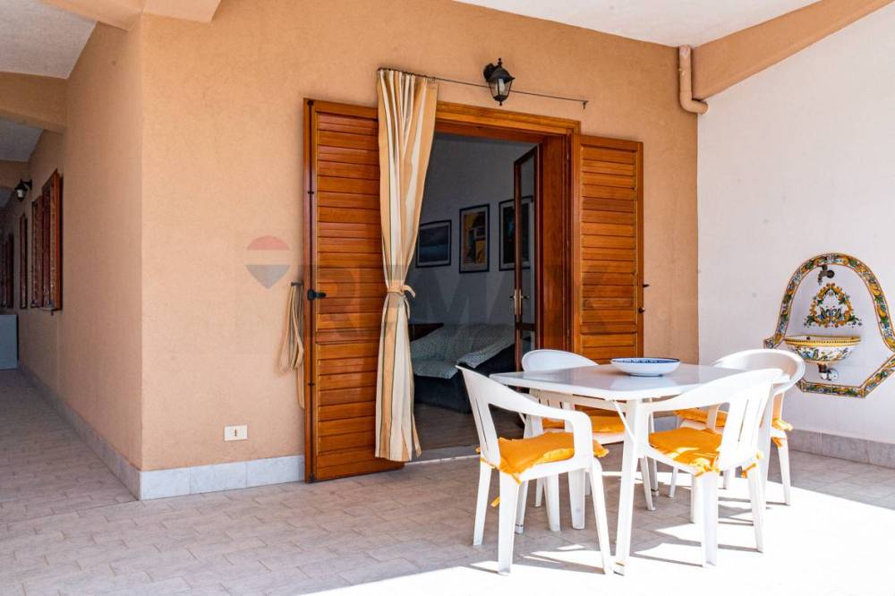 appartamento in vendita a Letojanni