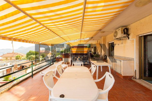 appartamento in vendita a Letojanni