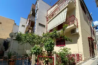 casa semindipendente in vendita a Letojanni