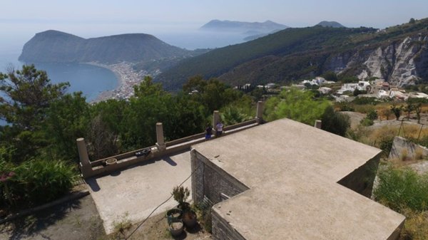 casa indipendente in vendita a Lipari