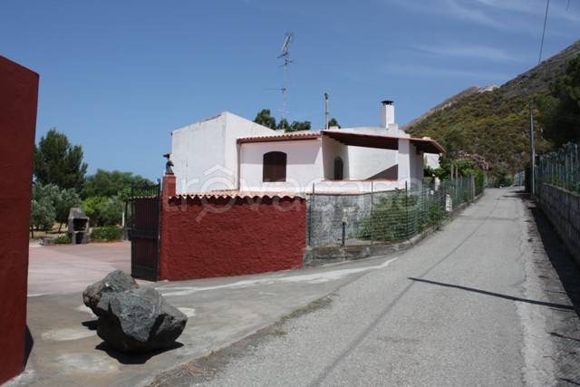 casa indipendente in vendita a Lipari