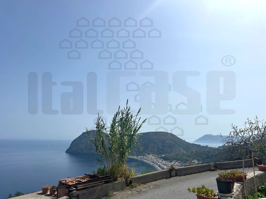 casa indipendente in vendita a Lipari