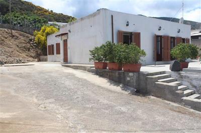 casa indipendente in vendita a Lipari