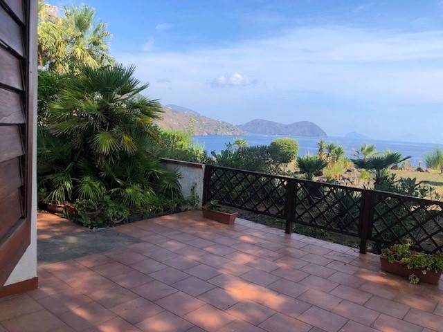 casa indipendente in vendita a Lipari