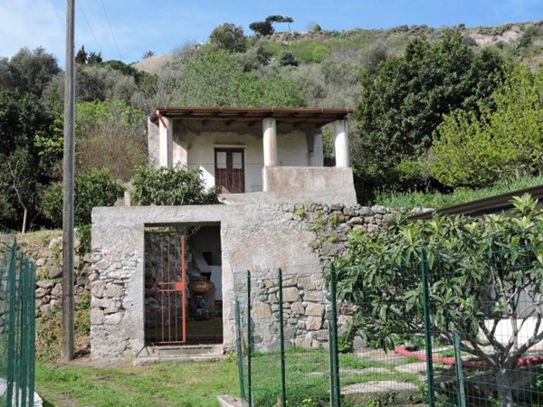 casa indipendente in vendita a Lipari
