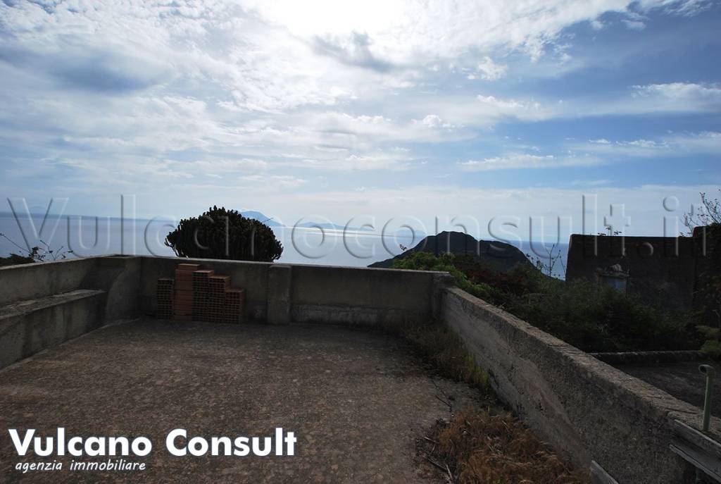 casa indipendente in vendita a Lipari