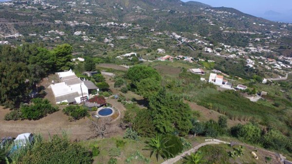 casa indipendente in vendita a Lipari