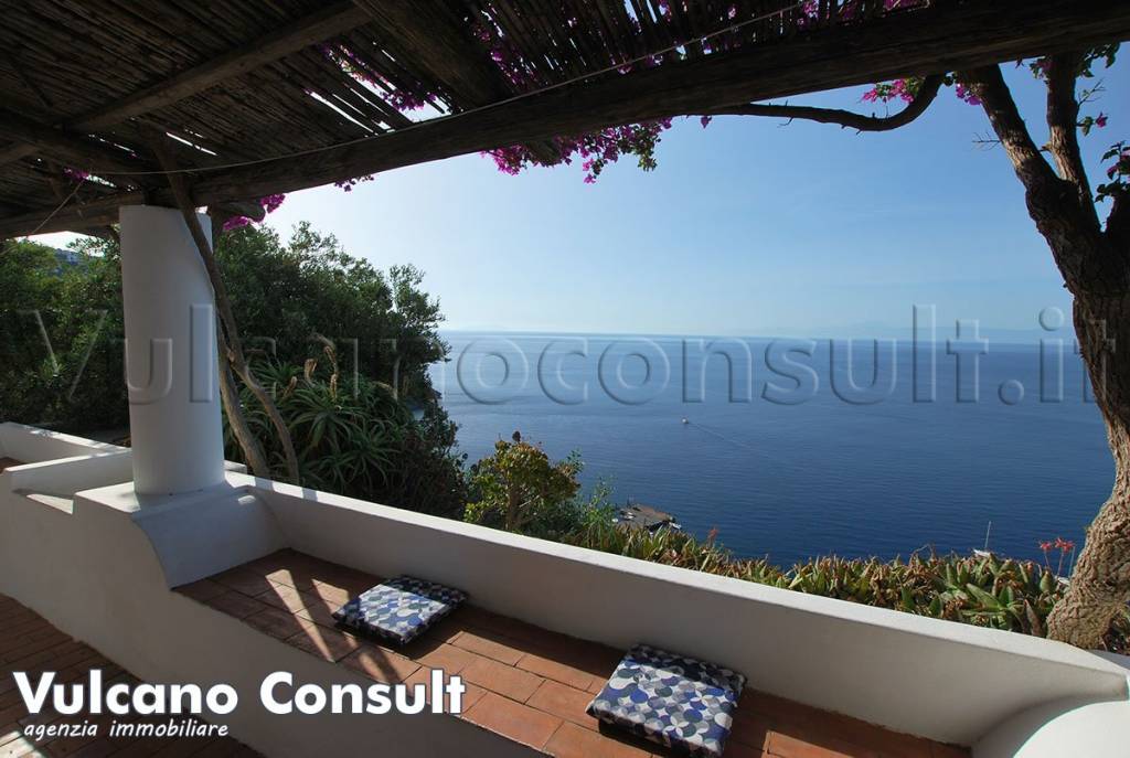 casa indipendente in vendita a Lipari