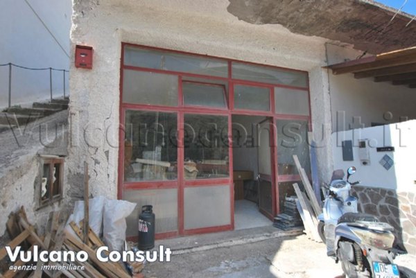 locale di sgombero in vendita a Lipari