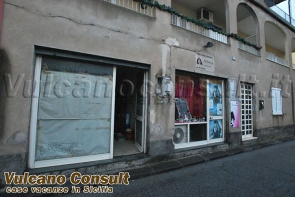 locale commerciale in vendita a Lipari