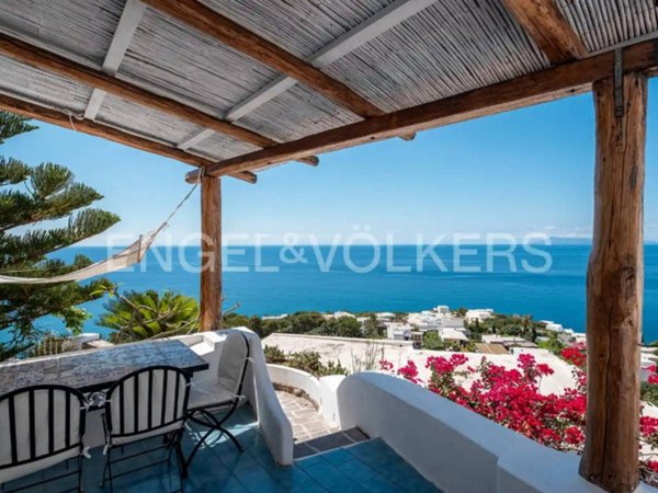 villa in vendita a Lipari