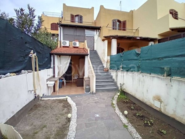 casa indipendente in vendita a Lipari