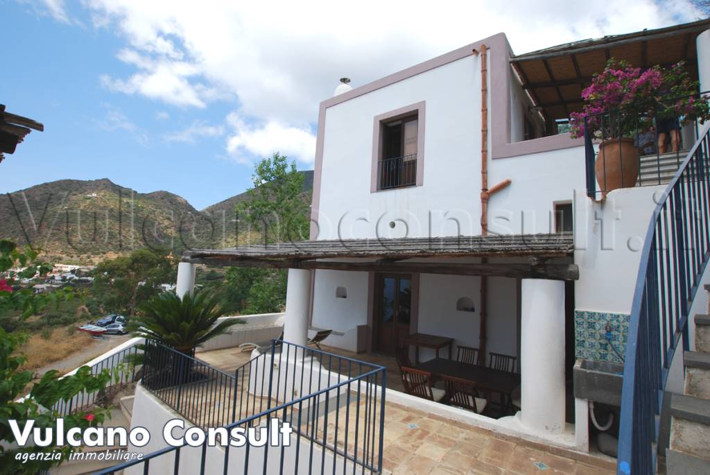 casa indipendente in vendita a Lipari