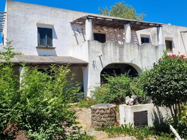 casa indipendente in vendita a Lipari