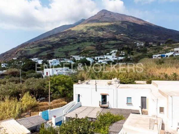 casa indipendente in vendita a Lipari