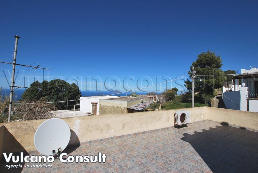 casa indipendente in vendita a Lipari