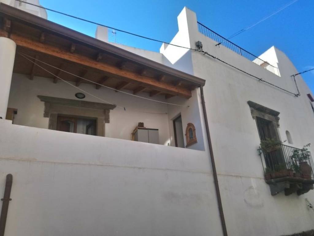 casa indipendente in vendita a Lipari