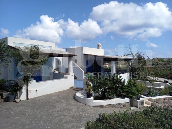 casa indipendente in vendita a Lipari