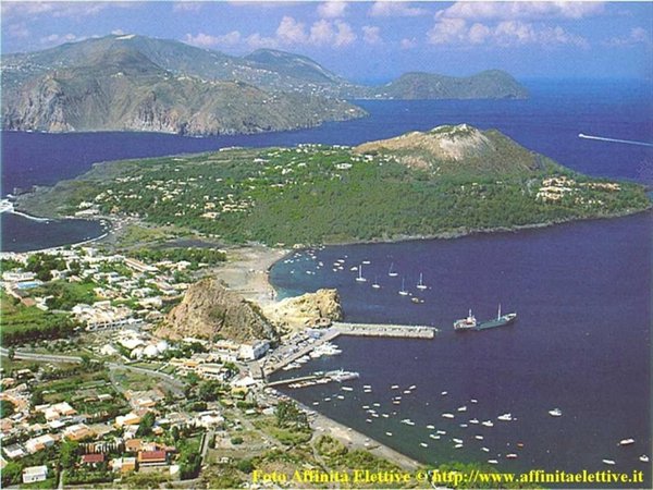 casa indipendente in vendita a Lipari