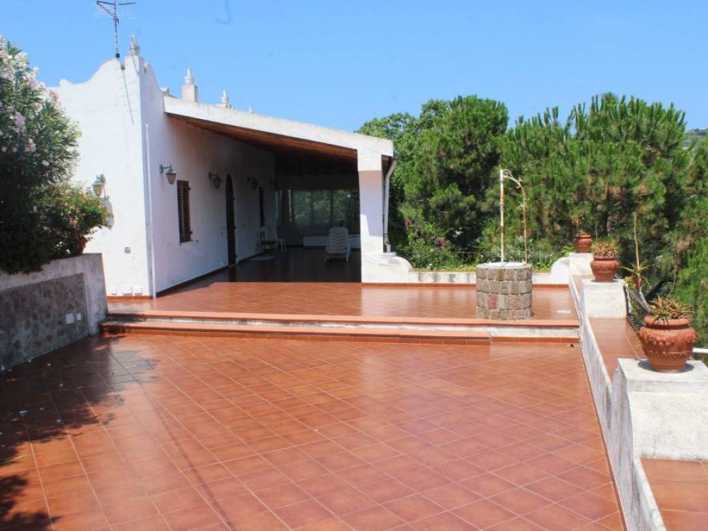 casa indipendente in vendita a Lipari
