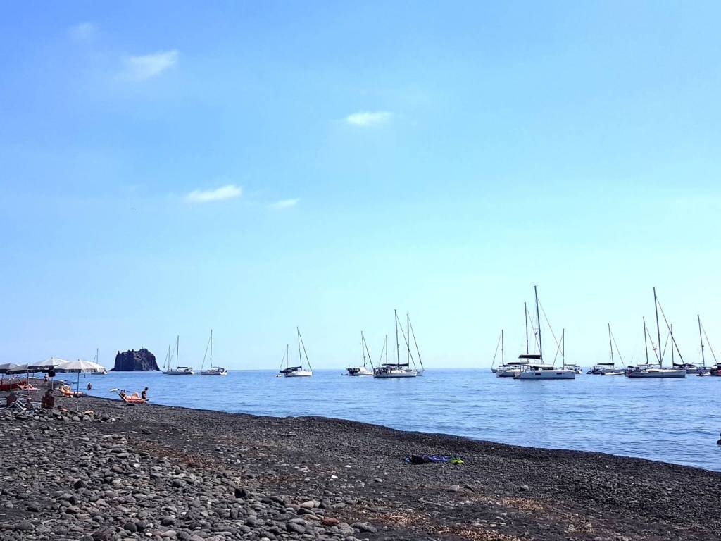 intera palazzina in vendita a Lipari