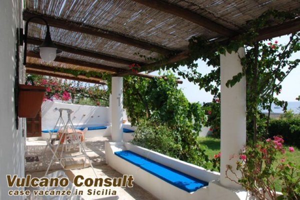 casa semindipendente in vendita a Lipari