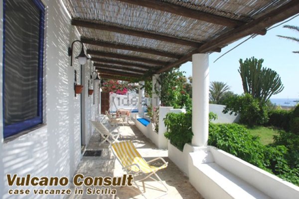 casa semindipendente in vendita a Lipari