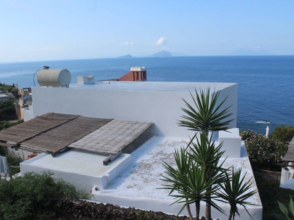 casa indipendente in vendita a Lipari