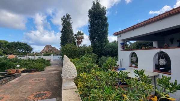 casa indipendente in vendita a Lipari